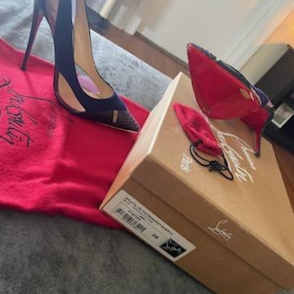 Christian Louboutin (red bortoms) - Picture 4 of 8